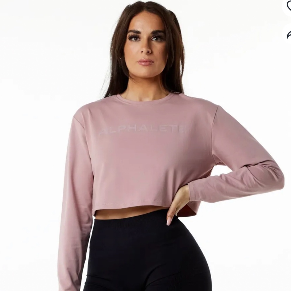 Alphalete Core long-sleeve crop top